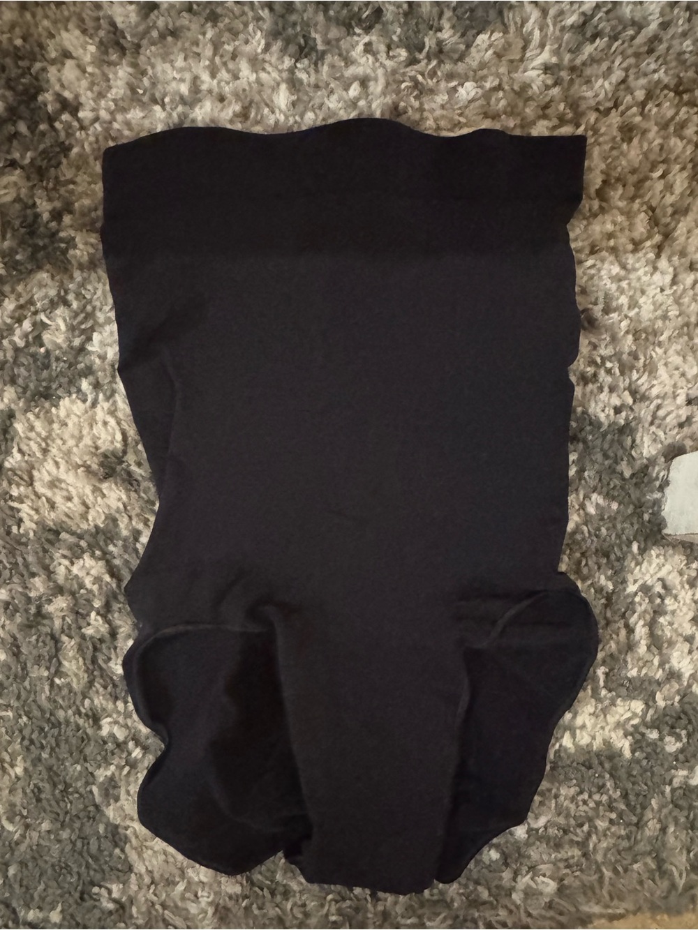 SKIMS buttlifting shapewear - NWOT